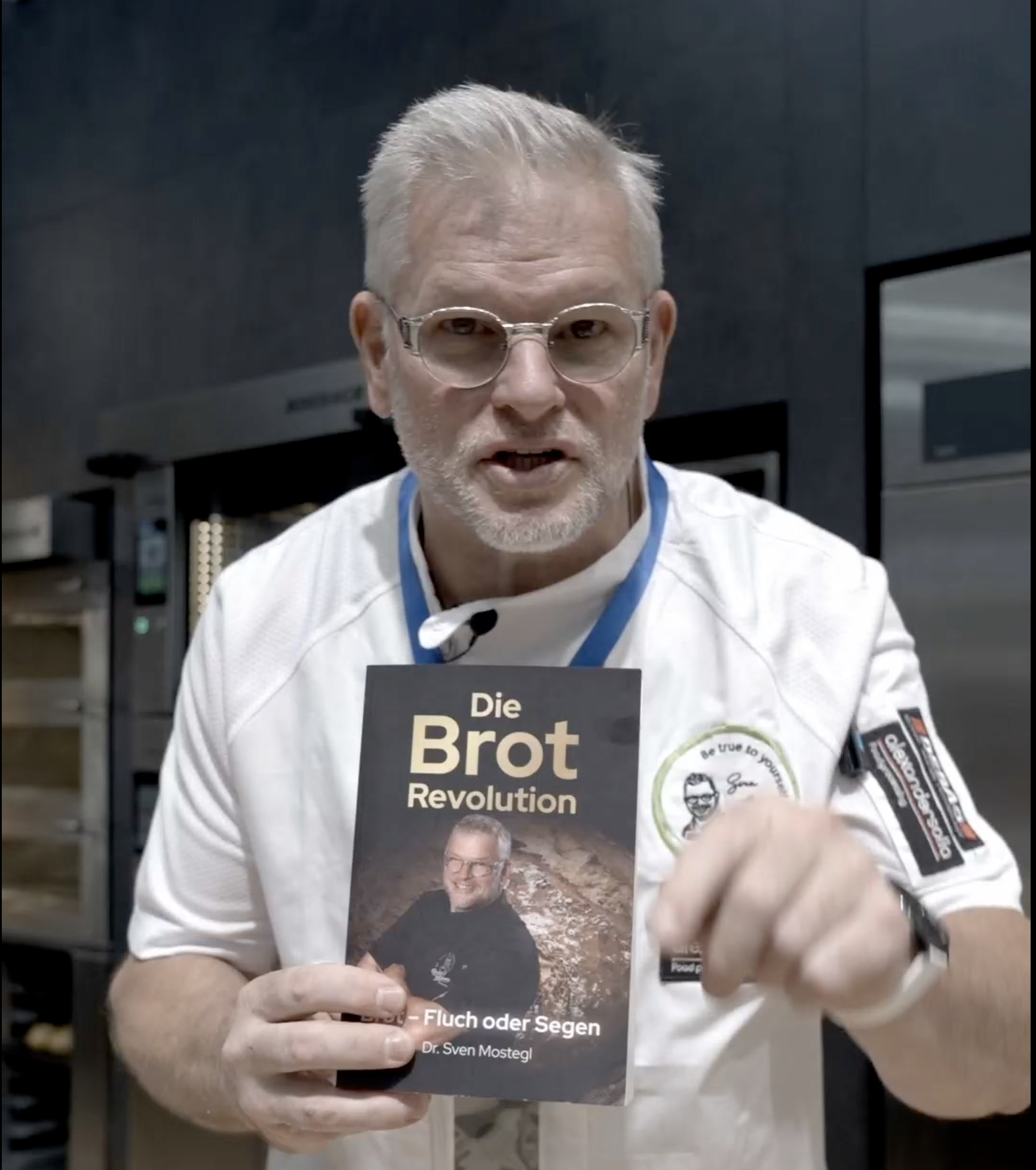 Dr. Sven Mostegl